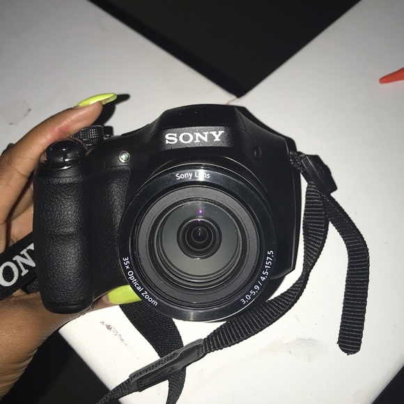 Sony DSC H300 - Picture 1 of 2